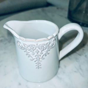 Classic  Creamer. Small